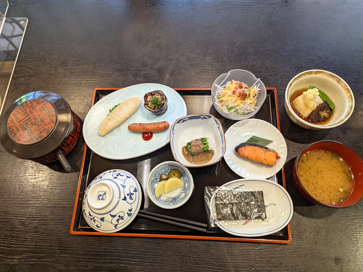 いこい荘朝食