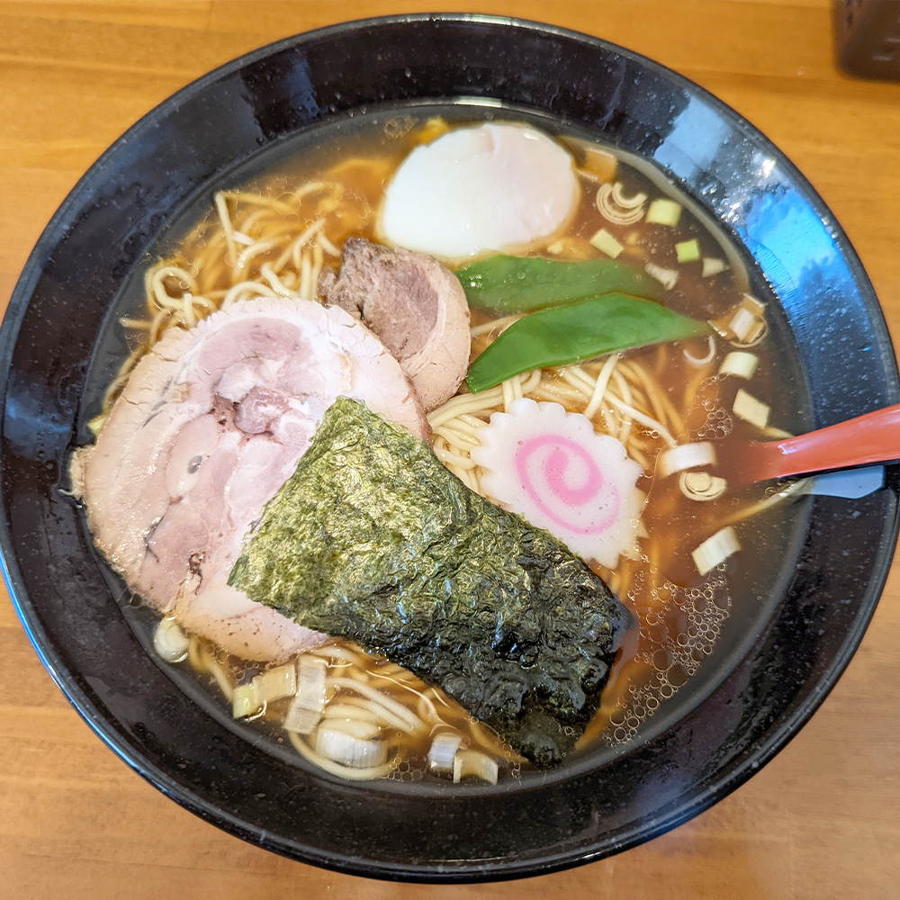 かまや食堂さんの「中華そば」